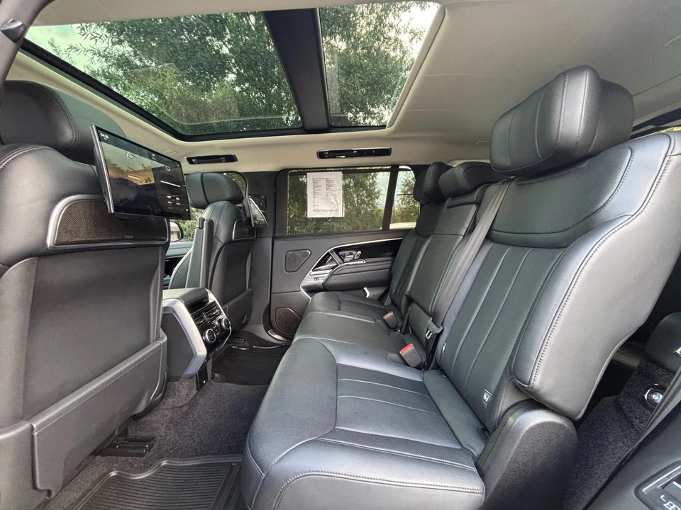 2024 Land Rover Range Rover L460 - Image 15 of 31