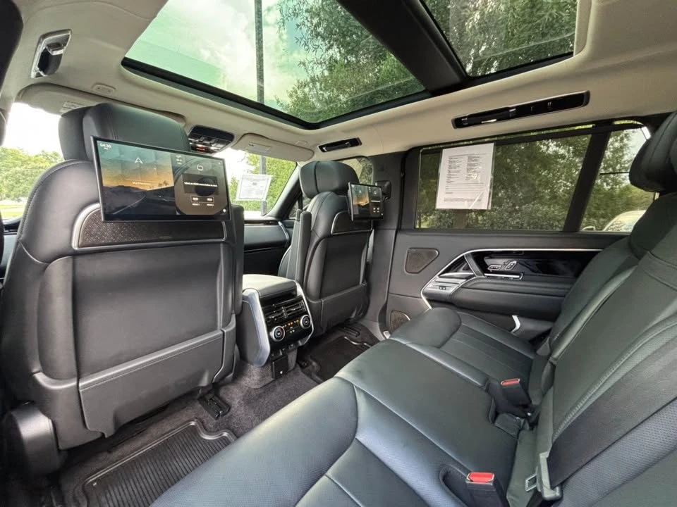 2024 Land Rover Range Rover L460 - Image 17 of 20