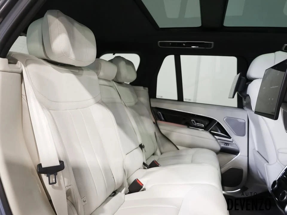 2024 Land Rover Range Rover L460 - Image 11 of 20