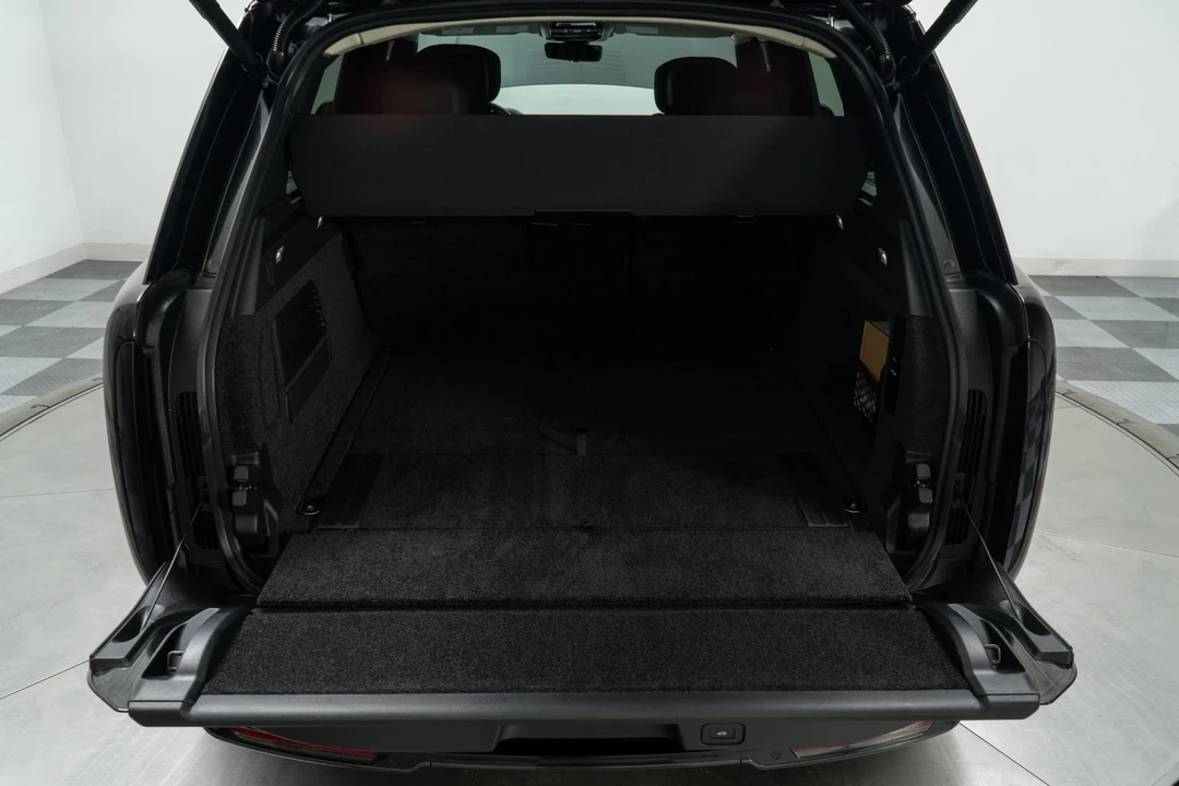 2024 Land Rover Range Rover L460 - Image 19 of 21