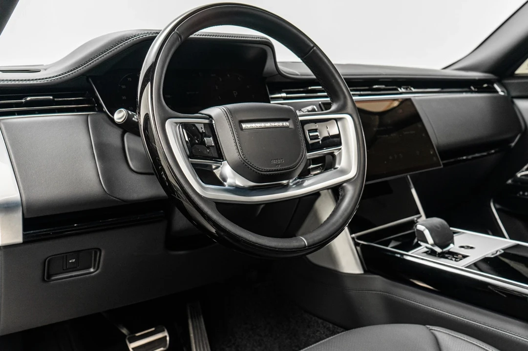 2024 Land Rover Range Rover L460 - Image 13 of 21
