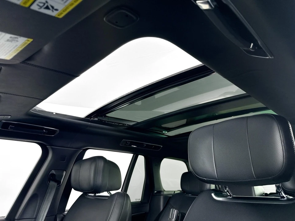 2024 Land Rover Range Rover L460 - Image 14 of 31