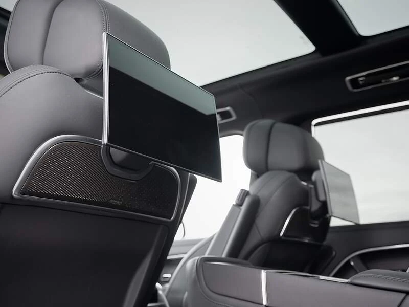 2024 Land Rover Range Rover L460 - Image 17 of 20