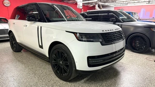 2024 Land Rover Range Rover L460 - Image 2 of 10