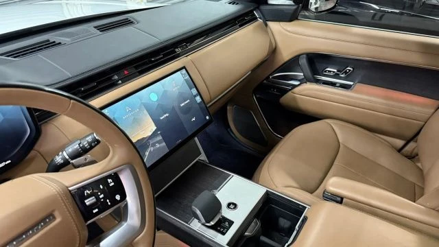 2024 Land Rover Range Rover L460 - Image 6 of 10