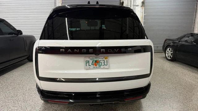 2024 Land Rover Range Rover L460 - Image 4 of 10