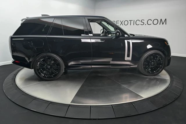 2024 Land Rover Range Rover L460 - Image 10 of 26