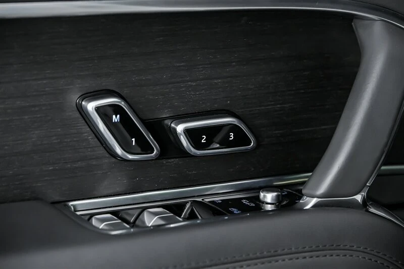 2024 Land Rover Range Rover L460 - Image 19 of 31
