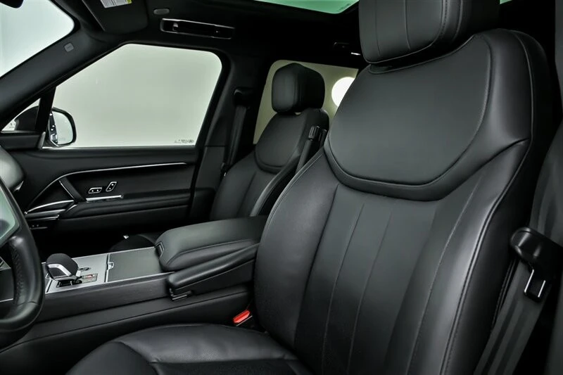 2024 Land Rover Range Rover L460 - Image 23 of 31