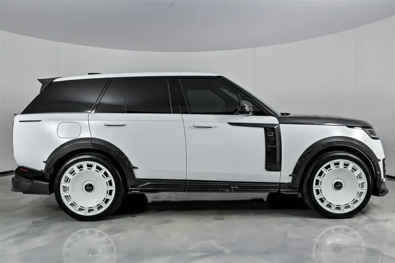 2024 Land Rover Range Rover L460 - Image 14 of 31