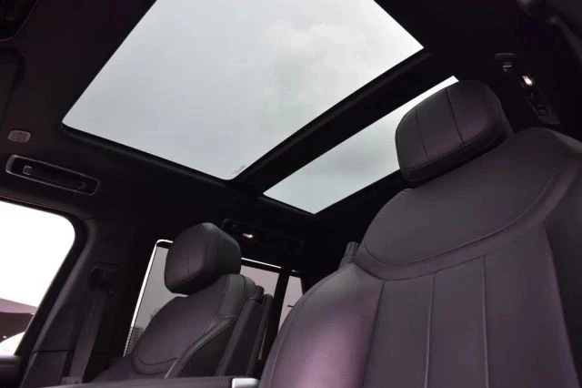 2024 Land Rover Range Rover L460 - Image 12 of 16