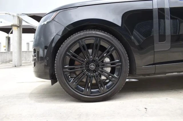 2024 Land Rover Range Rover L460 - Image 8 of 16
