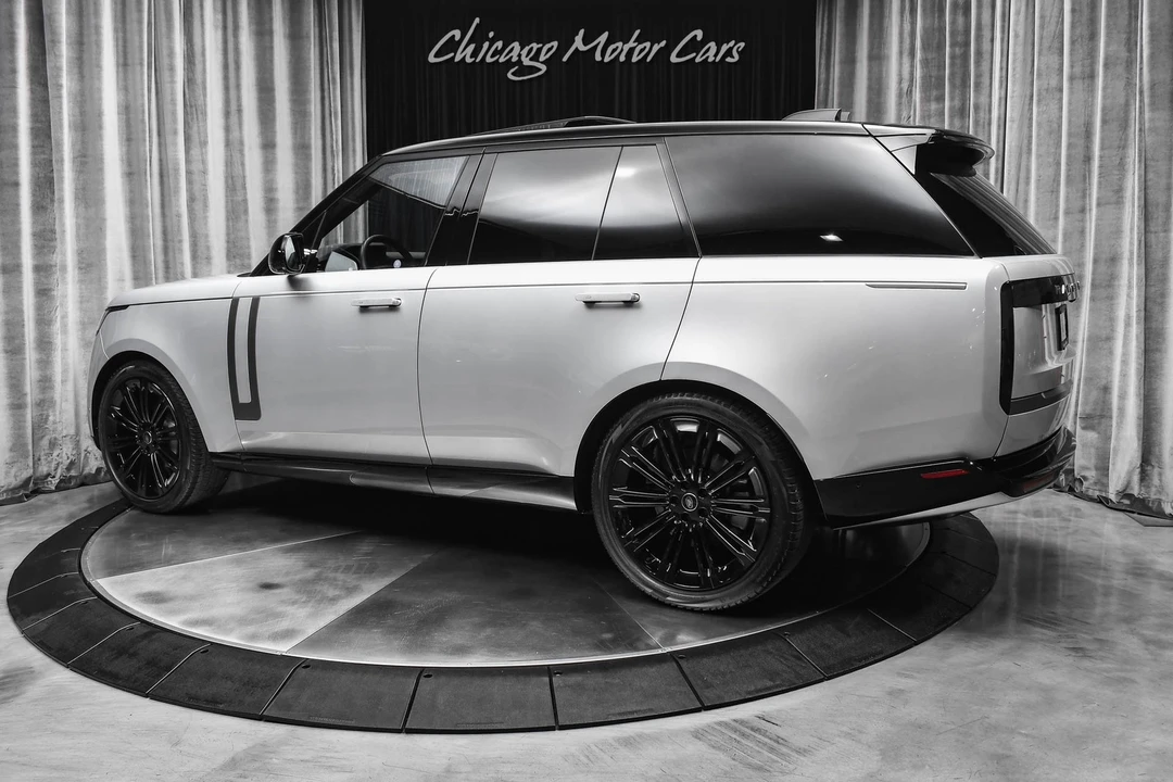 2024 Land Rover Range Rover L460 - Image 3 of 31