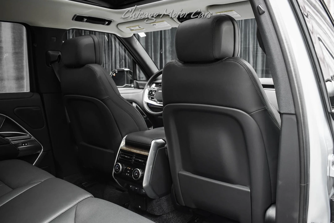 2024 Land Rover Range Rover L460 - Image 28 of 31