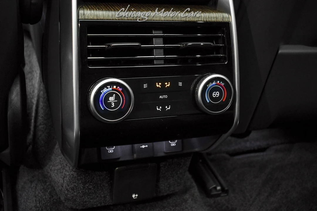 2024 Land Rover Range Rover L460 - Image 25 of 31