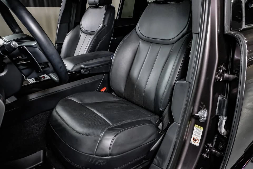 2024 Land Rover Range Rover L460 - Image 15 of 20