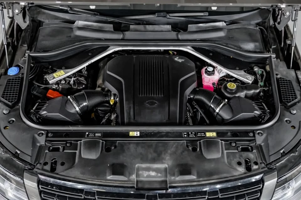 2024 Land Rover Range Rover L460 - Image 17 of 20