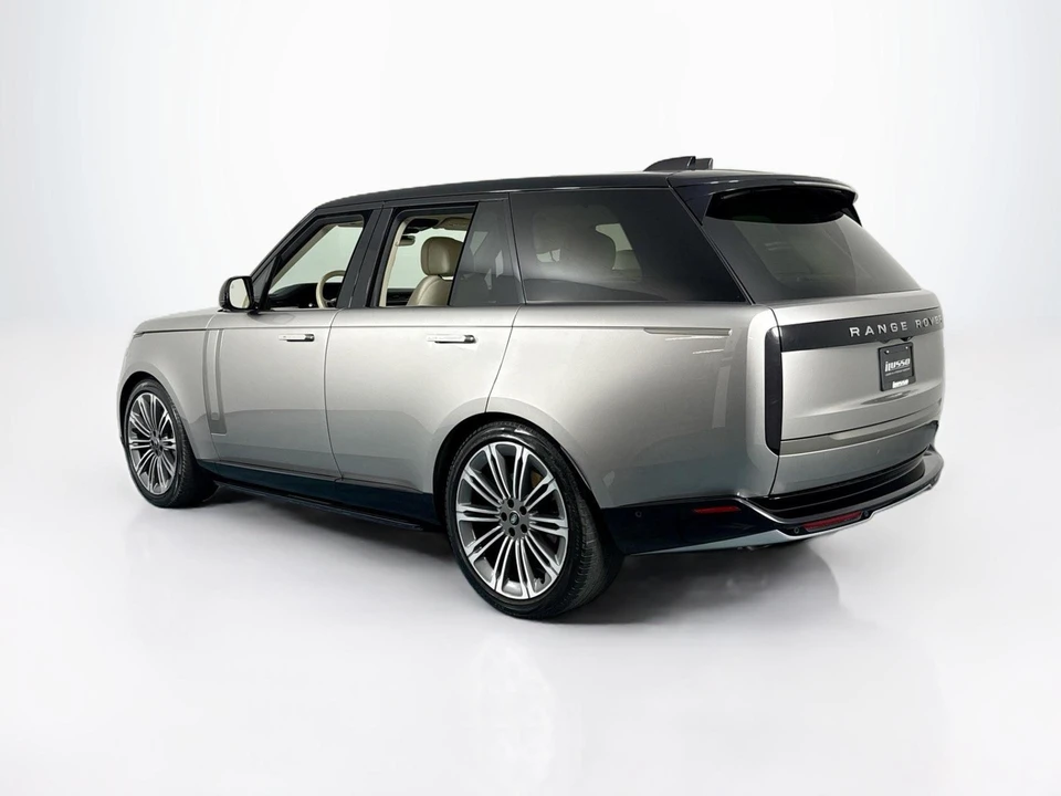 2024 Land Rover Range Rover L460 - Image 7 of 31