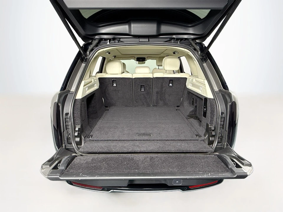 2024 Land Rover Range Rover L460 - Image 28 of 31