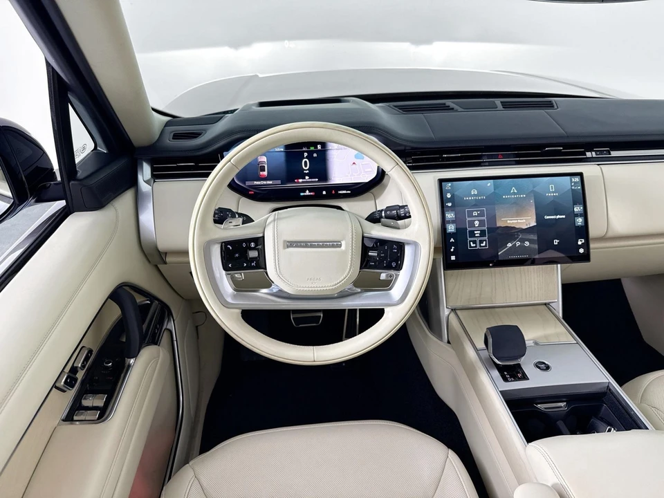 2024 Land Rover Range Rover L460 - Image 25 of 31
