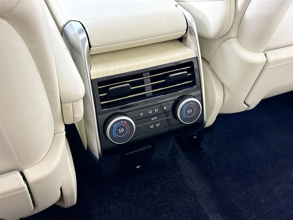 2024 Land Rover Range Rover L460 - Image 27 of 31