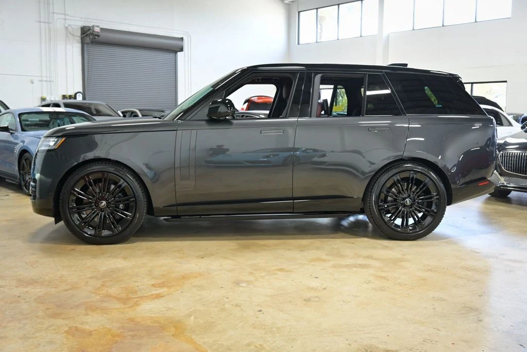 2024 Land Rover Range Rover L460 - Image 5 of 12