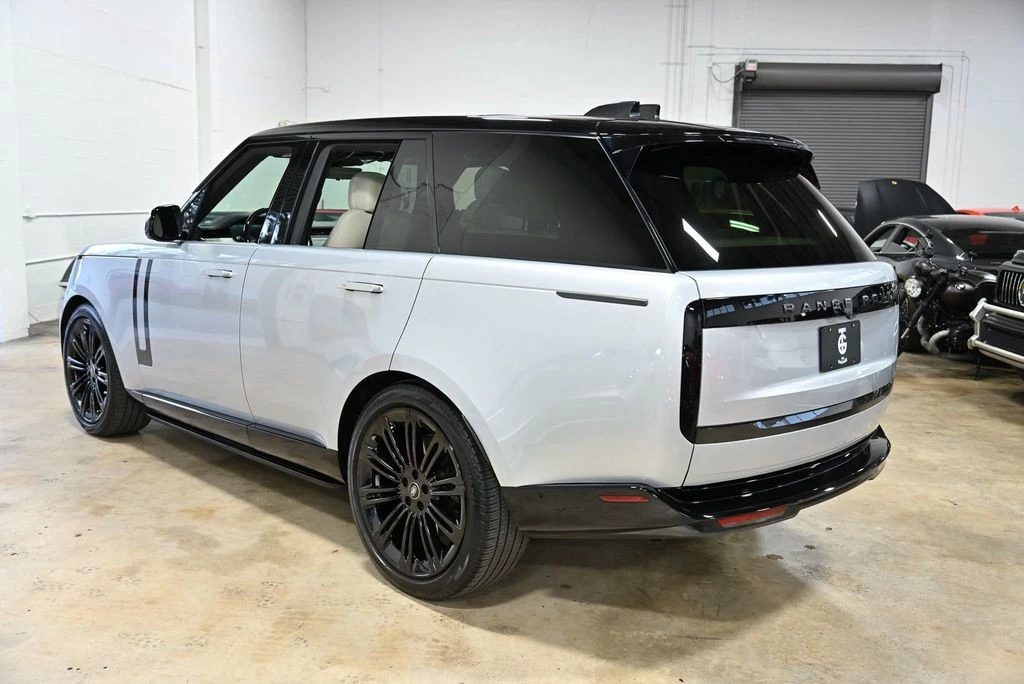 2024 Land Rover Range Rover L460 - Image 7 of 12