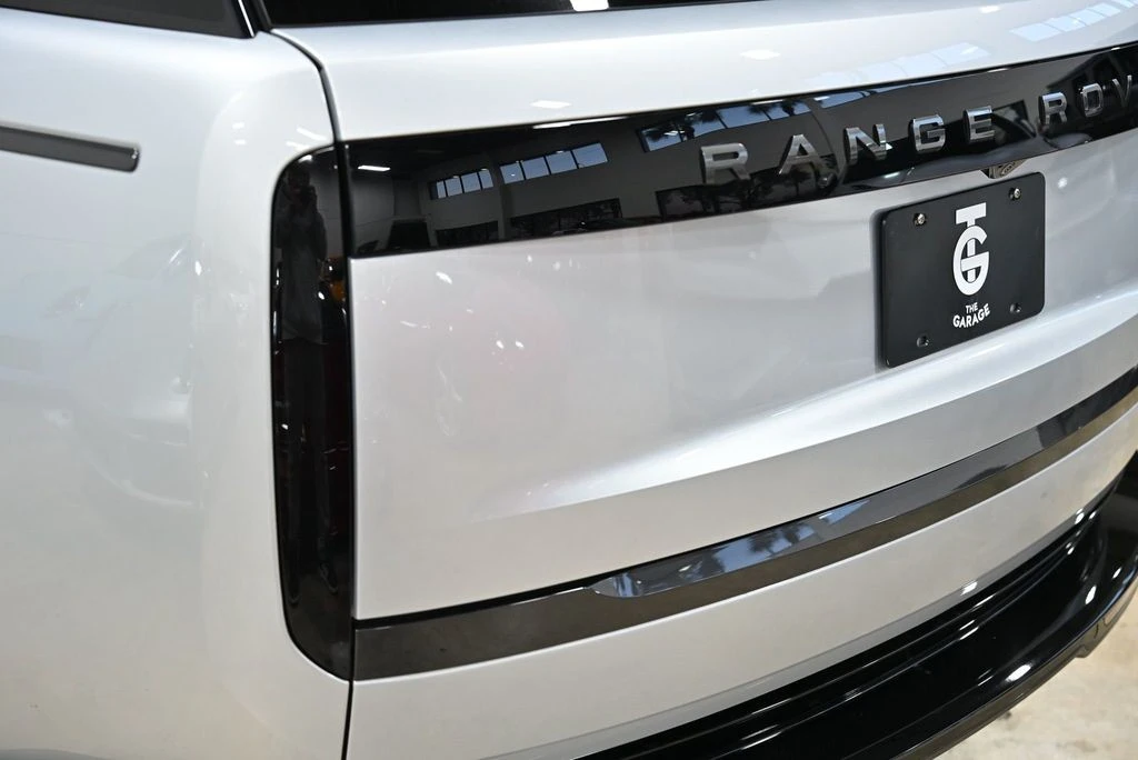 2024 Land Rover Range Rover L460 - Image 8 of 12