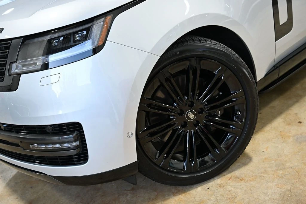2024 Land Rover Range Rover L460 - Image 2 of 12