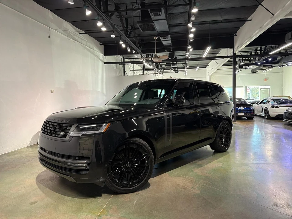 2024 Land Rover - Image 5 of 31
