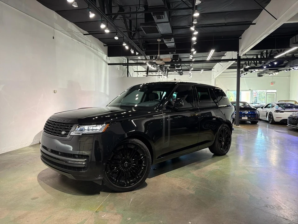 2024 Land Rover - Image 3 of 31