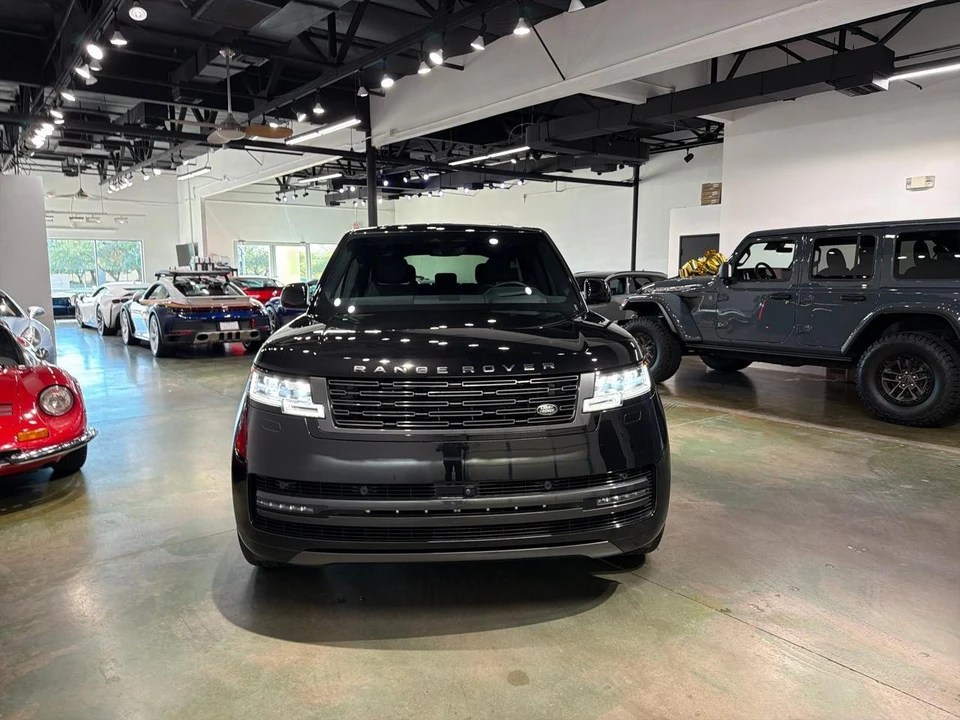 2024 Land Rover - Image 15 of 31