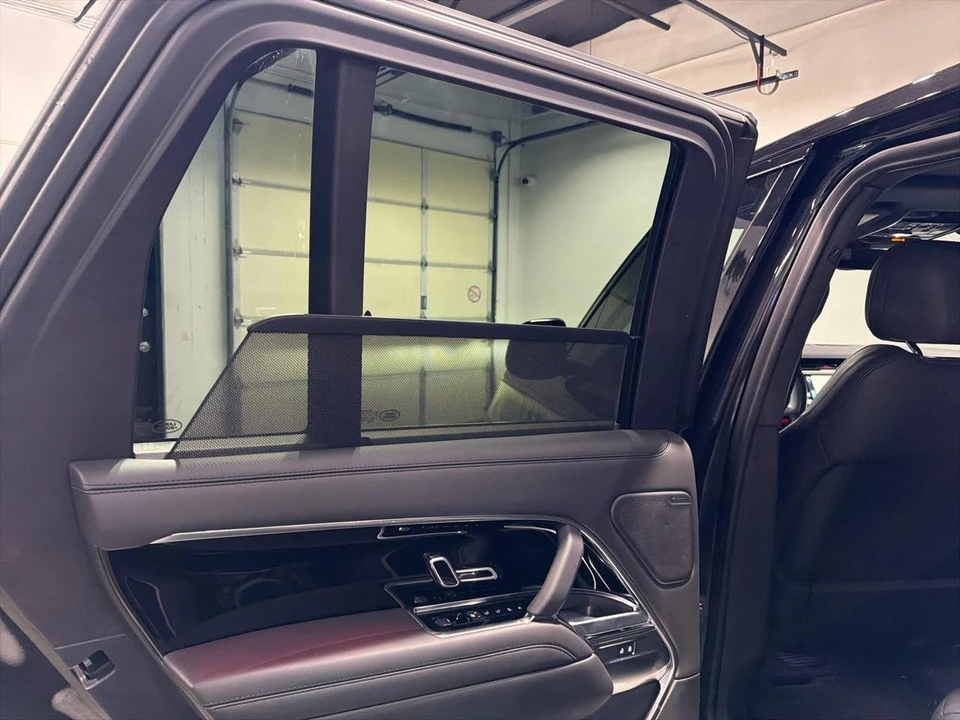 2024 Land Rover - Image 24 of 31