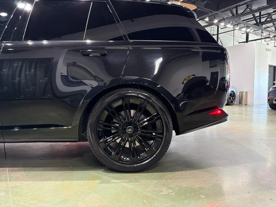 2024 Land Rover - Image 8 of 31