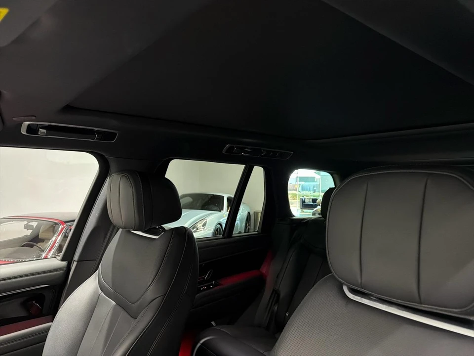 2024 Land Rover - Image 22 of 31