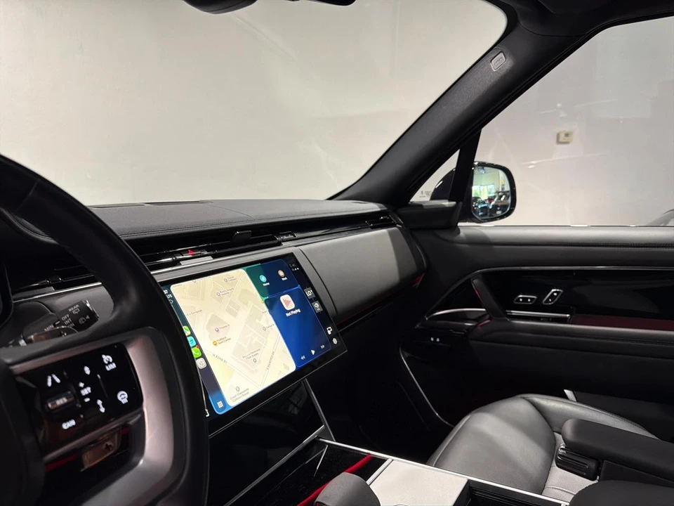2024 Land Rover - Image 19 of 31