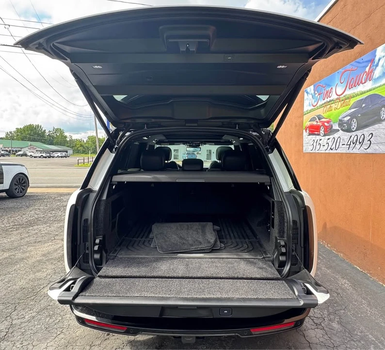 2024 Land Rover Range Rover L460 - Image 19 of 20