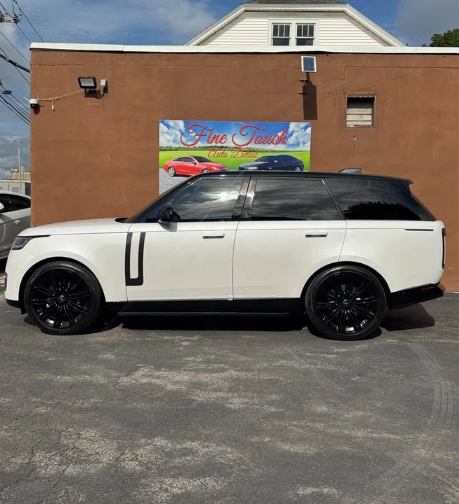 2024 Land Rover Range Rover L460 - Image 2 of 20