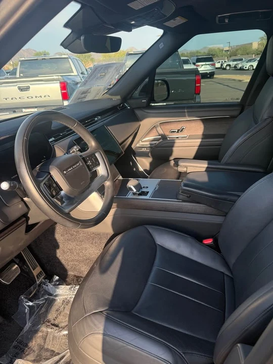 2024 Land Rover Range Rover L460 - Image 6 of 18