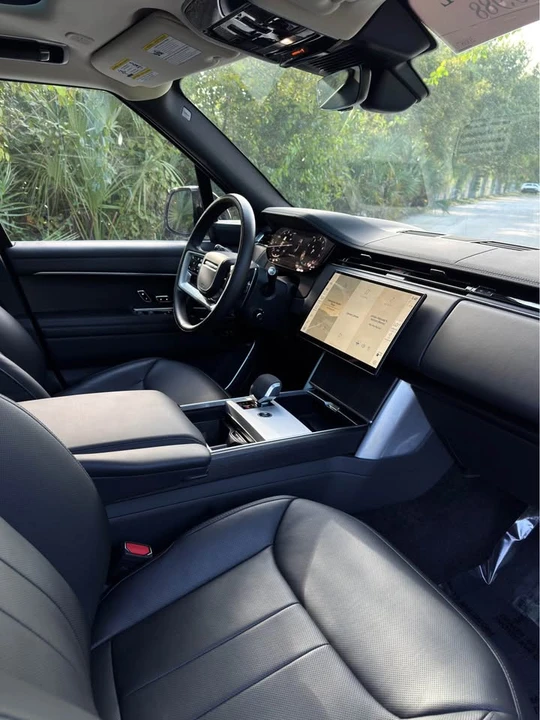2024 Land Rover Range Rover L460 - Image 11 of 14
