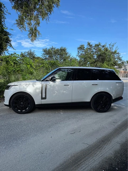 2024 Land Rover Range Rover L460 - Image 12 of 14
