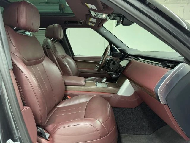 2024 Land Rover - Image 12 of 31