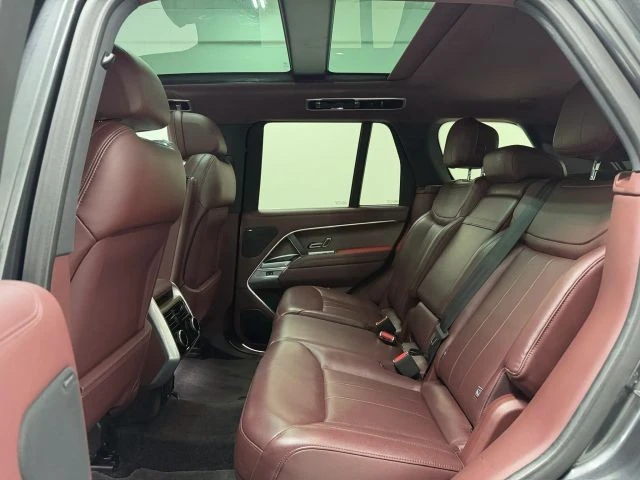 2024 Land Rover - Image 17 of 31