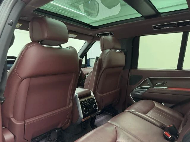 2024 Land Rover - Image 14 of 31