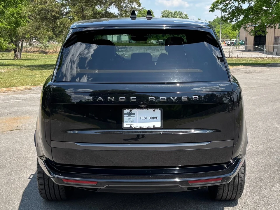 2024 Land Rover Range Rover L460 - Image 8 of 31