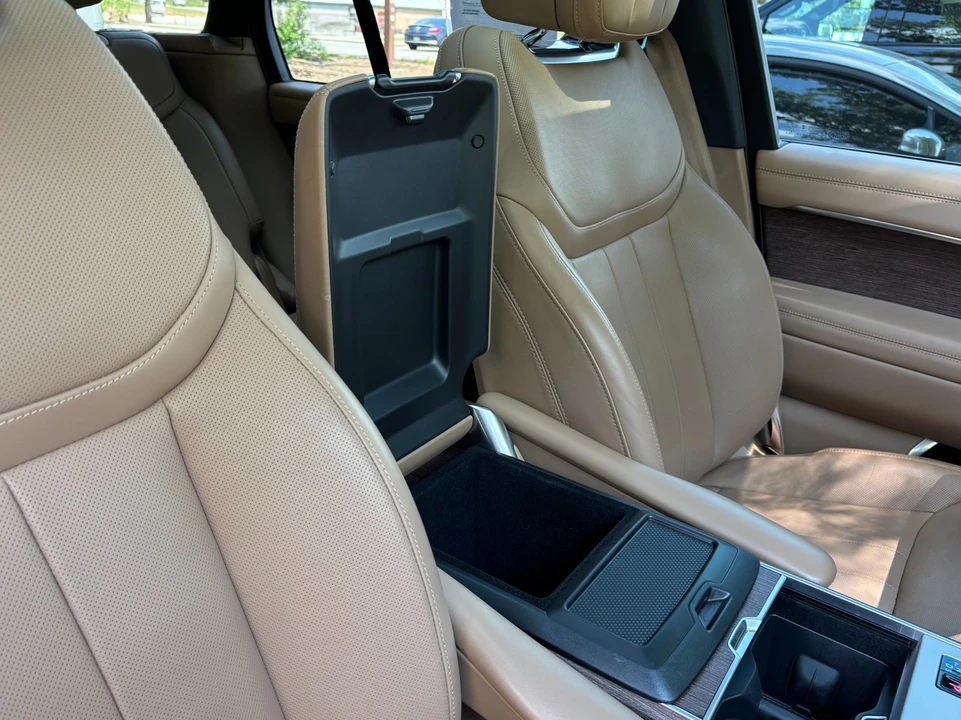 2024 Land Rover Range Rover L460 - Image 16 of 31