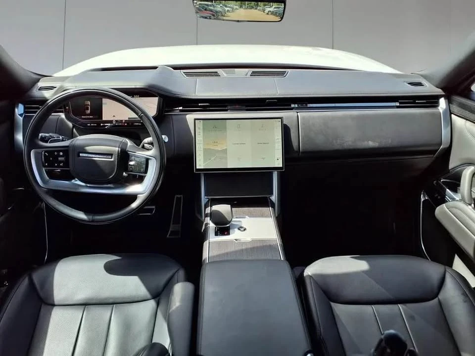 2024 Land Rover Range Rover L460 - Image 8 of 10