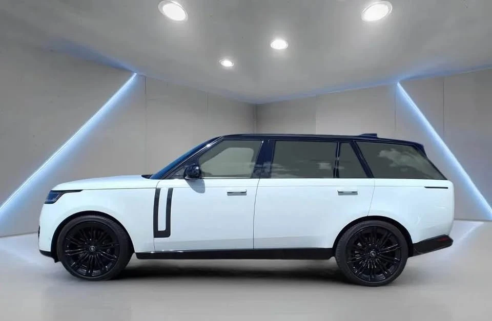 2024 Land Rover Range Rover L460 - Image 7 of 10