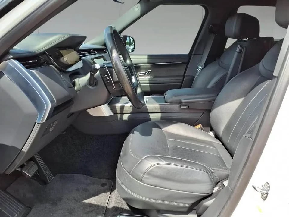 2024 Land Rover Range Rover L460 - Image 9 of 10