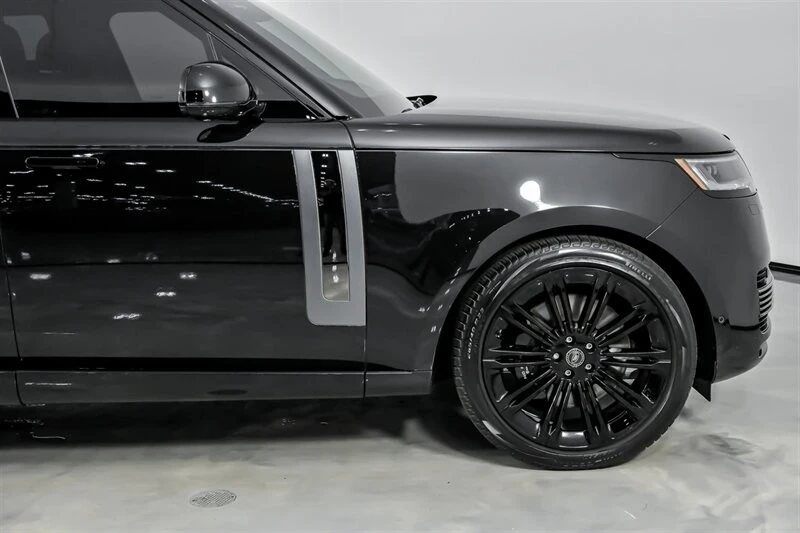 2024 Land Rover Range Rover L460 - Image 15 of 21
